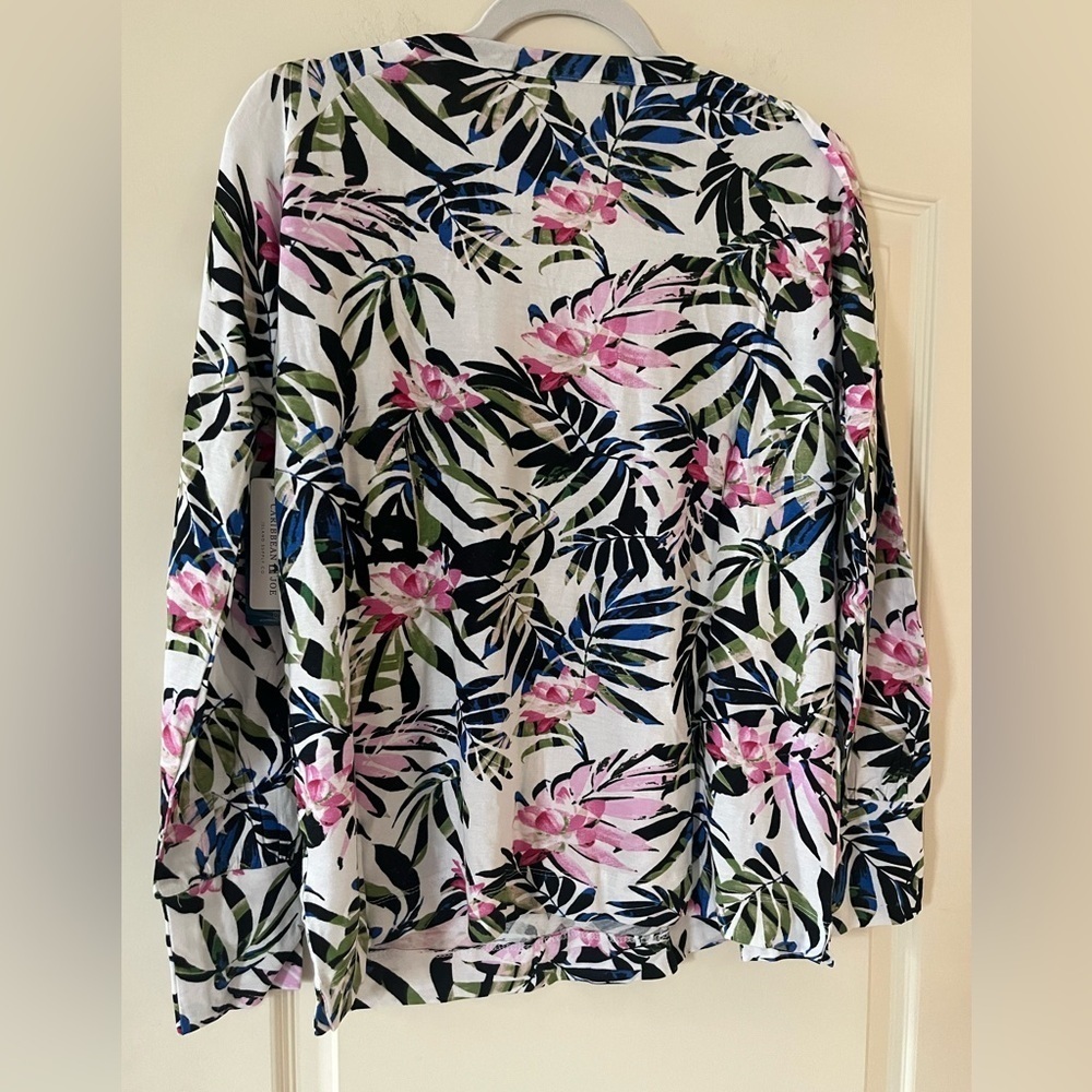New! Caribbean Joe Floral Print Women's Top Size Medium - Picture 3 of 15